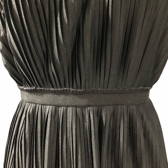 H  & M little black dress SZ M Sweetheart neckline - Picture 4 of 12